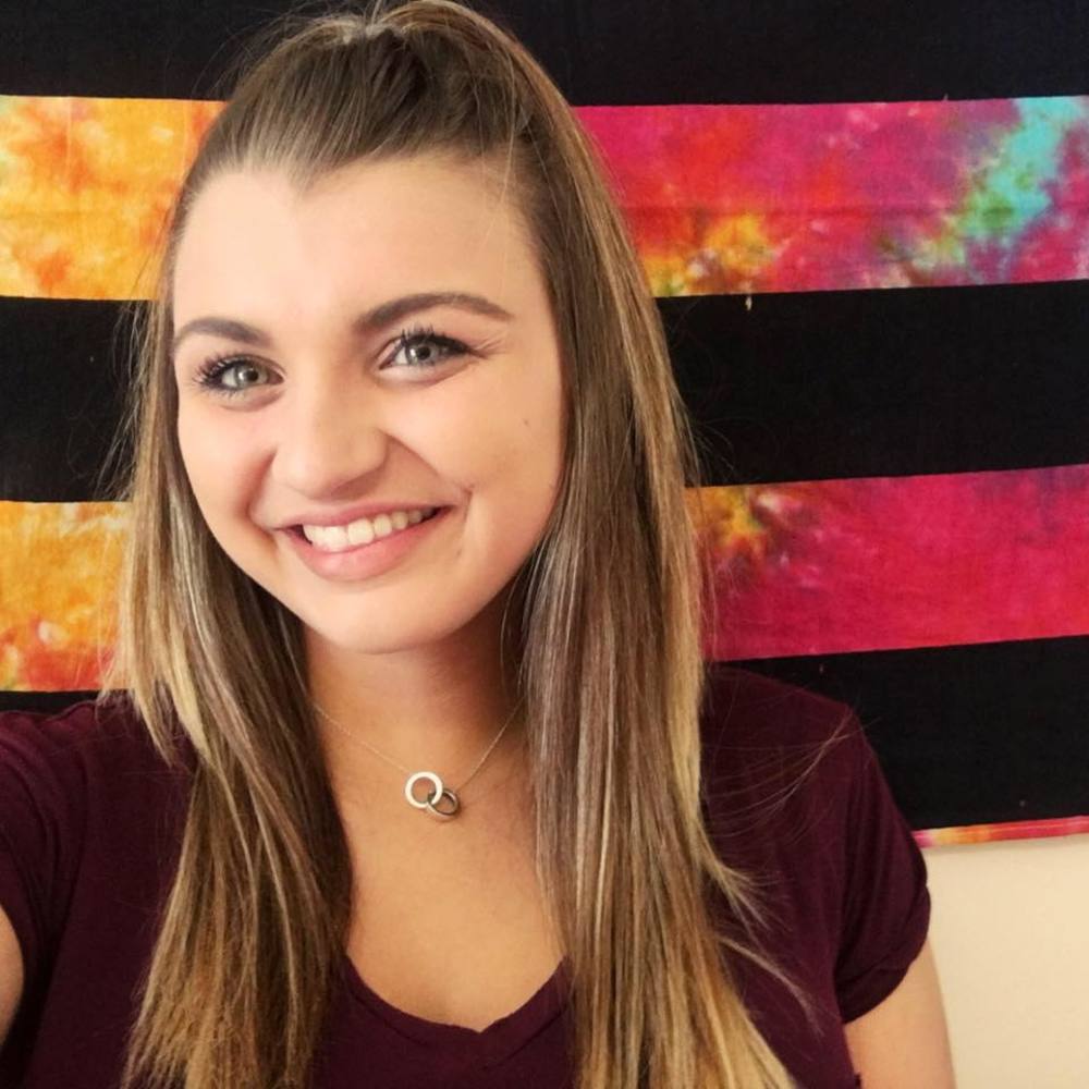 Meet your Posher, Haylee